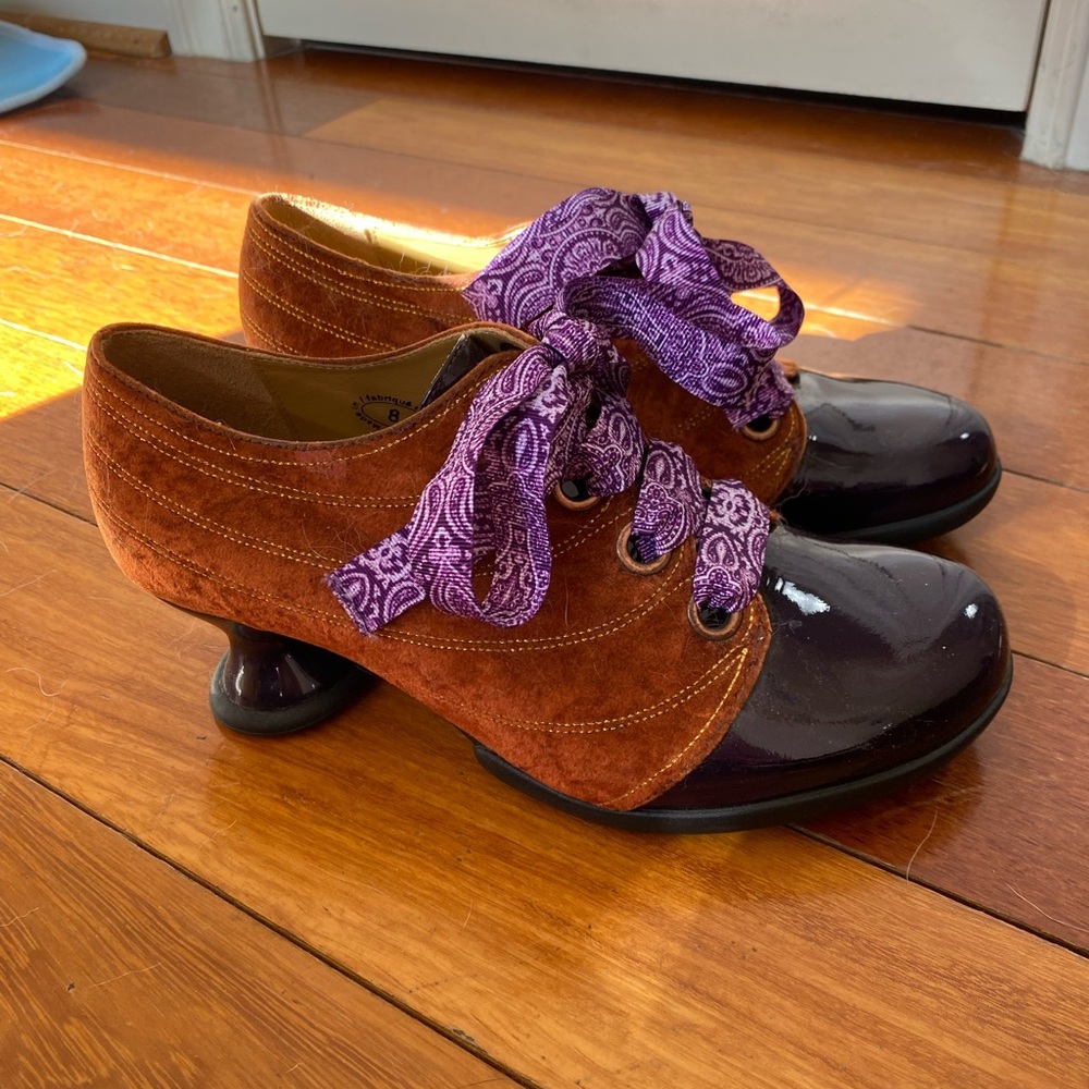 John Fluevog plum purple and rust women’s shoes, size 8, ribbon laces